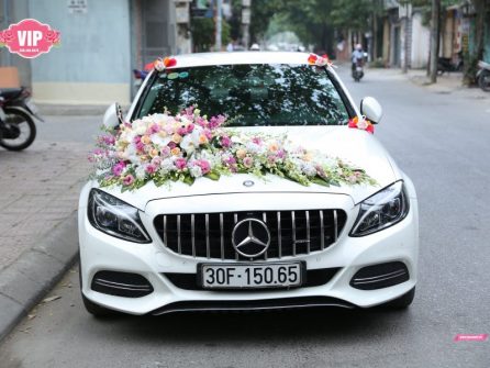 Cho thuê xe cưới Mercedes
